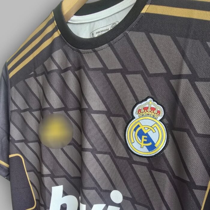 REAL MADRID RONALDO JERSEY 2011 (2)