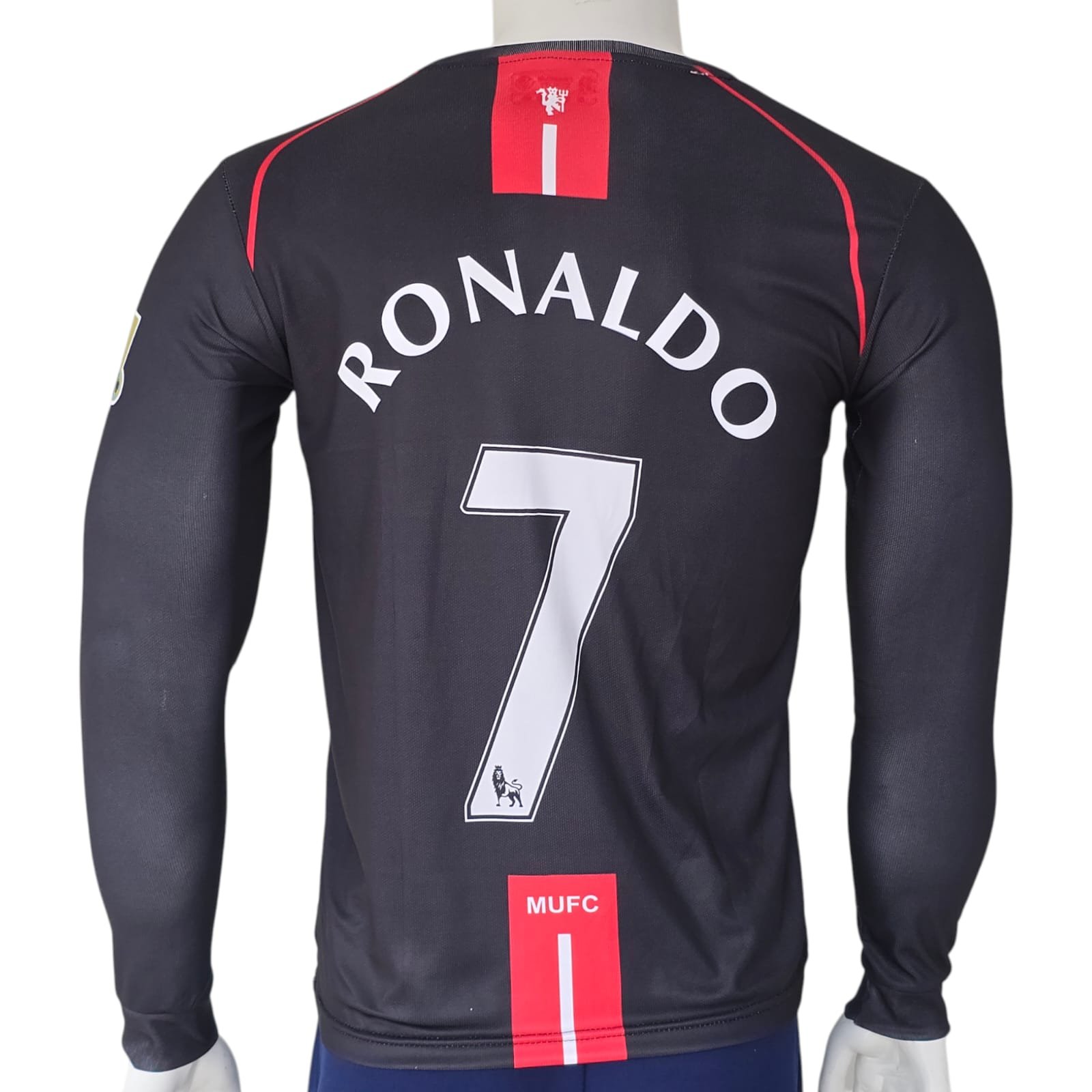 Manchester United 2007-08 Retro Long Sleeve Away Kit - Image 4