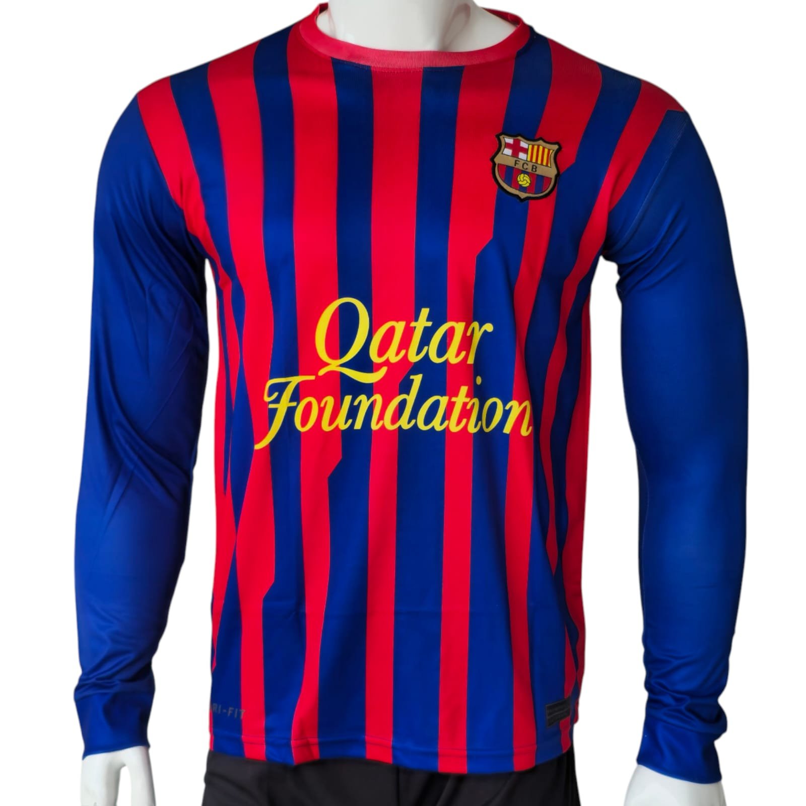 WhatsApp Image 2026-09-05 at 10.30.33 AM (2) FC Barcelona 2011-12 Home Retro Long Sleeve Jersey - Image 1