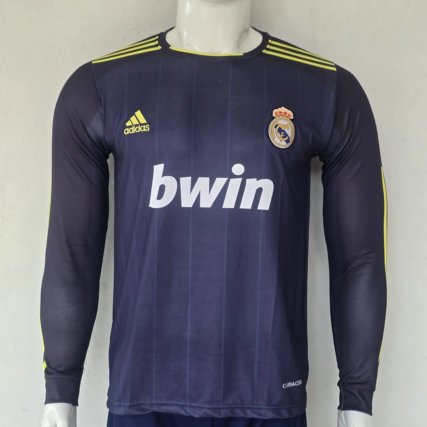 WhatsApp Image 2026-09-17 at 1.32.00 PM Real Madrid 2012–13 "110 Anos Centenary" Away Long Sleeve Jerse - Image 1