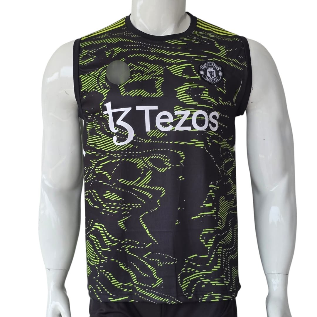WhatsApp Image 2026-09-25 at 1.40.52 PM (4) Manchester United 2022–23 European Competition Training Jersey - Image 1