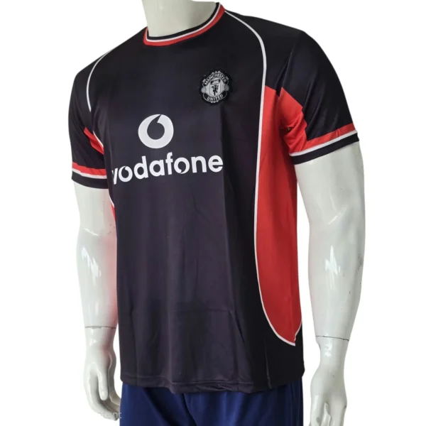 Manchester United 2000/01 Retro Away jersey side view